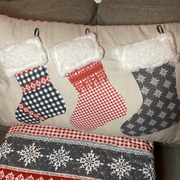 NEW Southshore Fine Linens Queen Christmas Set of Quilt Shams & Matching Pillow - Picture 4 of 7